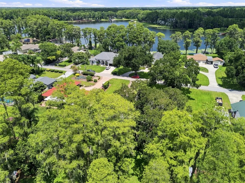 210 LAKE HOBBS ROAD Lutz, FL 33548