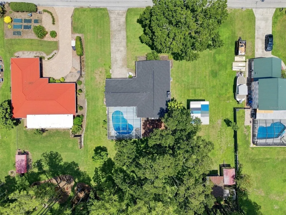 210 LAKE HOBBS ROAD Lutz, FL 33548
