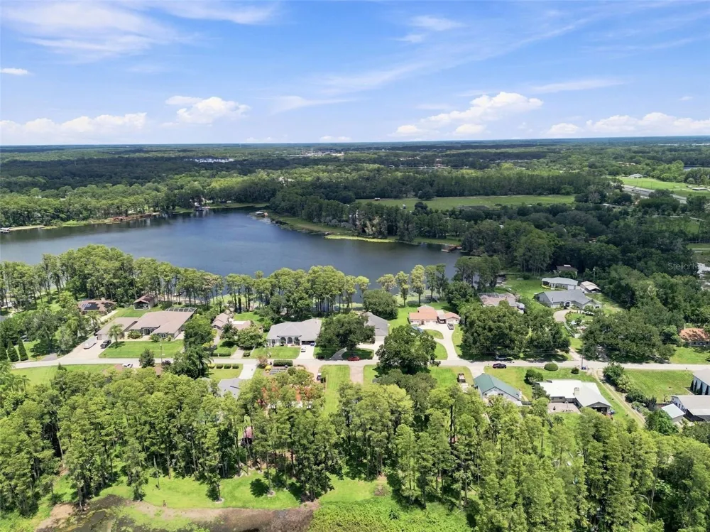 210 LAKE HOBBS ROAD Lutz, FL 33548