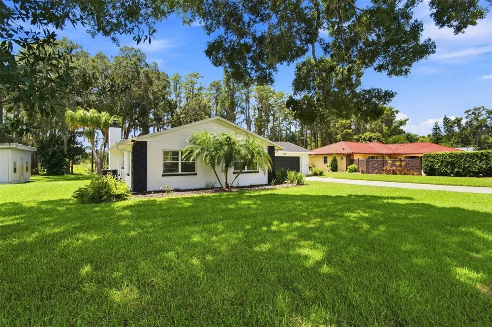 210 LAKE HOBBS ROAD Lutz, FL 33548