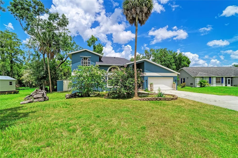 6519 28TH AVENUE E Bradenton, FL 34208