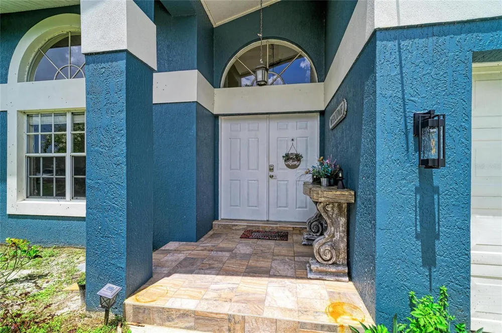 6519 28TH AVENUE E Bradenton, FL 34208