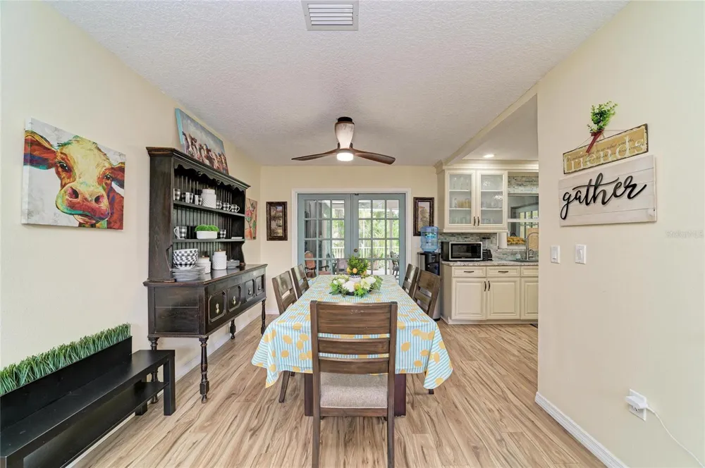 6519 28TH AVENUE E Bradenton, FL 34208