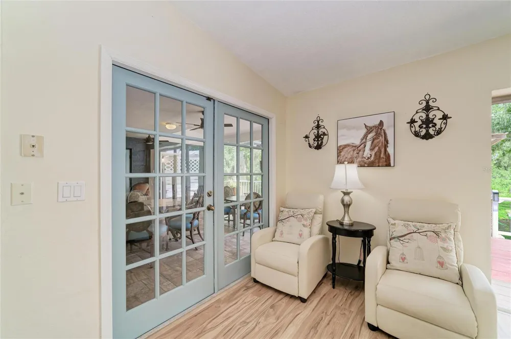 6519 28TH AVENUE E Bradenton, FL 34208