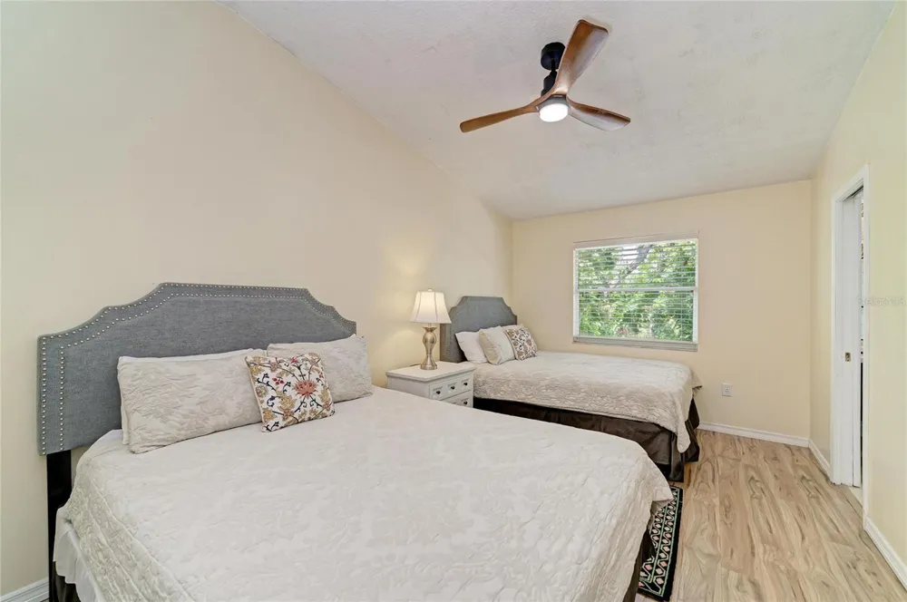6519 28TH AVENUE E Bradenton, FL 34208