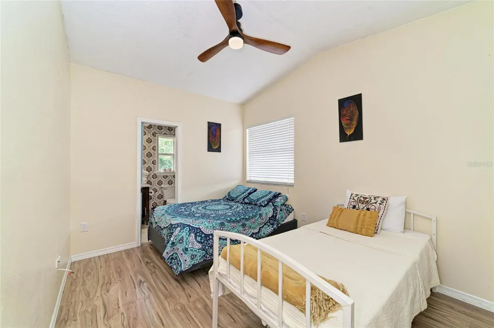 6519 28TH AVENUE E Bradenton, FL 34208