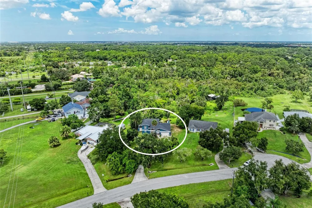 6519 28TH AVENUE E Bradenton, FL 34208