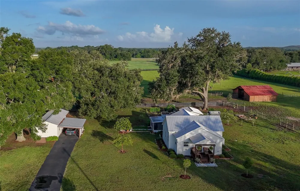 2242 CR 543 Sumterville, FL 33585