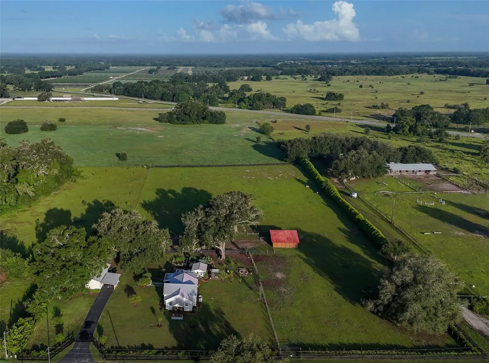 2242 CR 543 Sumterville, FL 33585