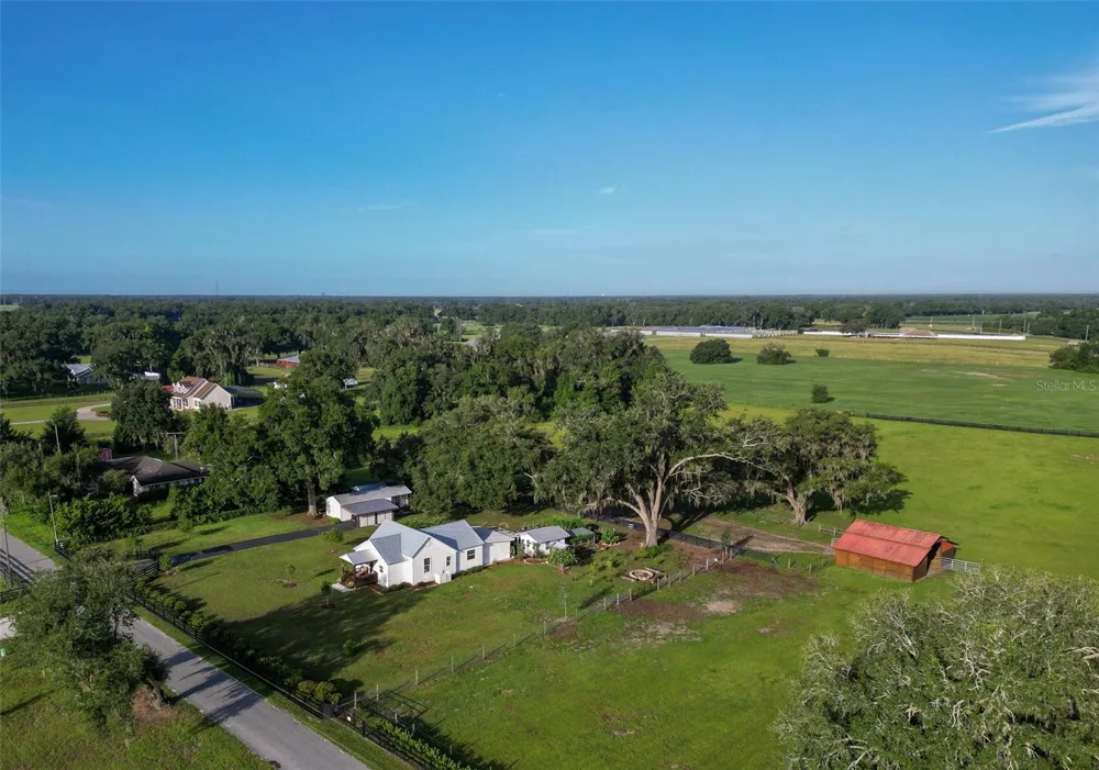 2242 CR 543 Sumterville, FL 33585