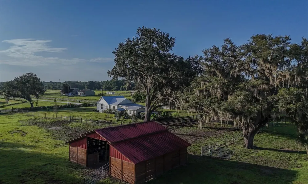 2242 CR 543 Sumterville, FL 33585