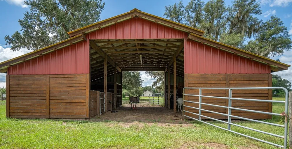 2242 CR 543 Sumterville, FL 33585