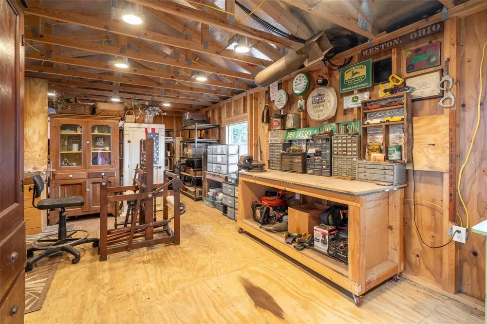 2242 CR 543 Sumterville, FL 33585
