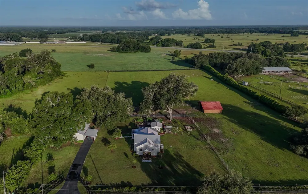 2242 CR 543 Sumterville, FL 33585