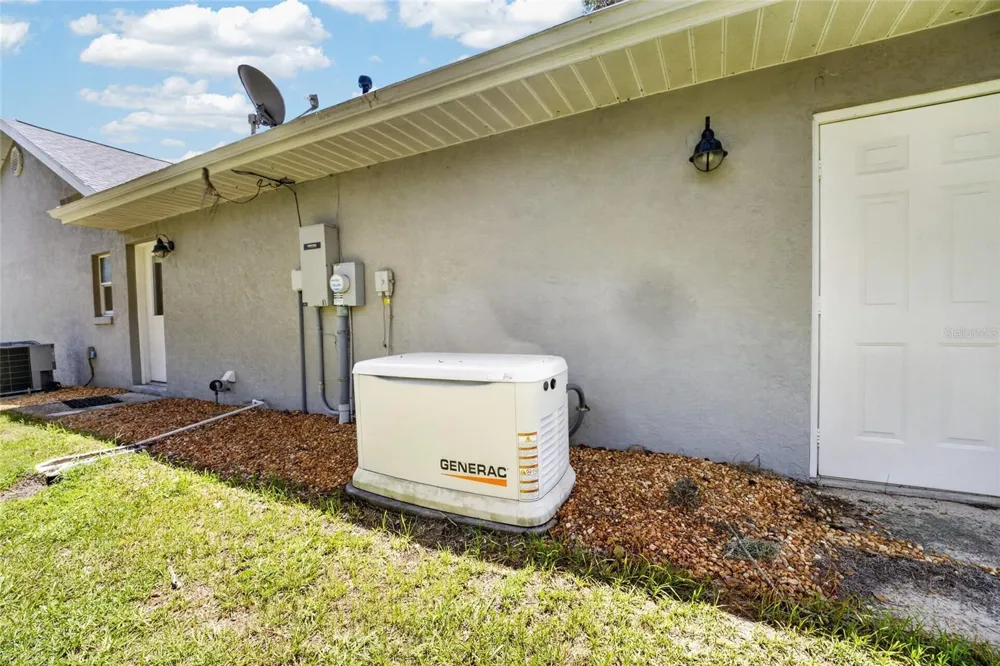 19785 NW 123RD COURT Micanopy, FL 32667