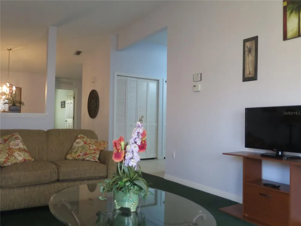 2806 CLUB CORTILE CIRCLE #B Kissimmee, FL 34746