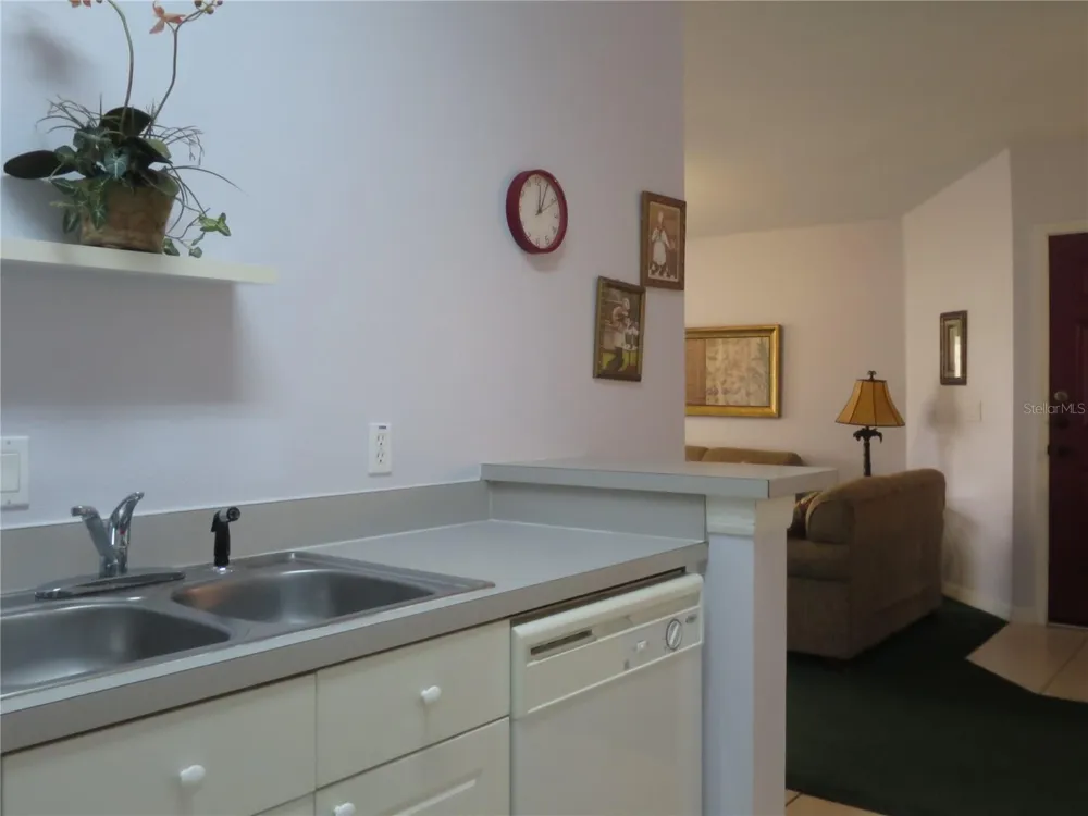 2806 CLUB CORTILE CIRCLE #B Kissimmee, FL 34746