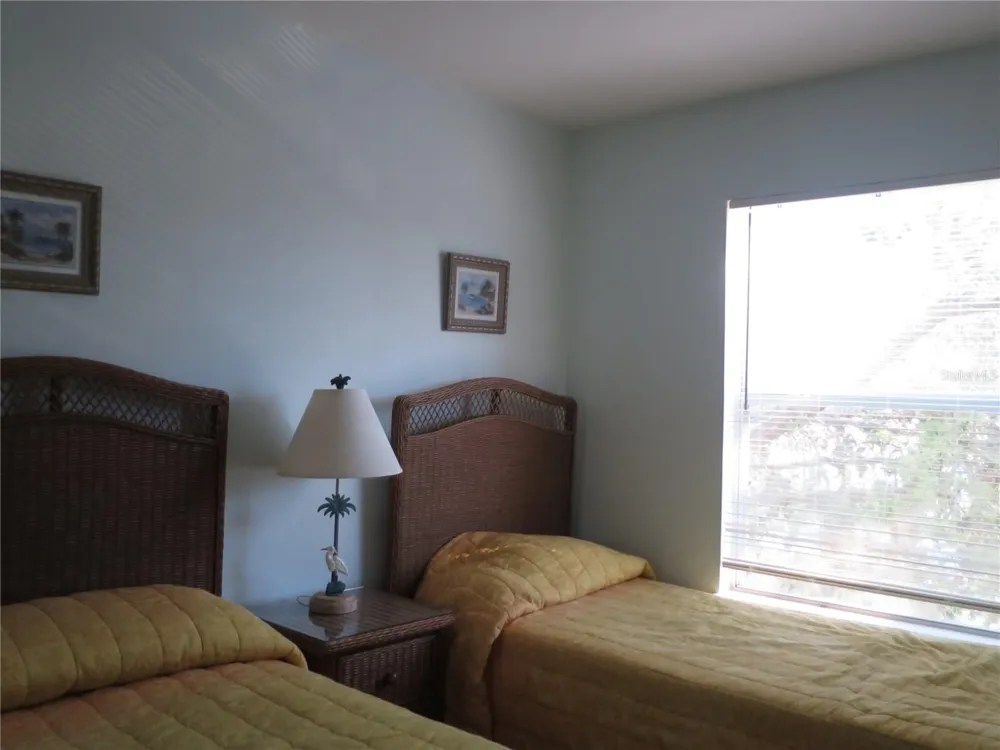 2806 CLUB CORTILE CIRCLE #B Kissimmee, FL 34746