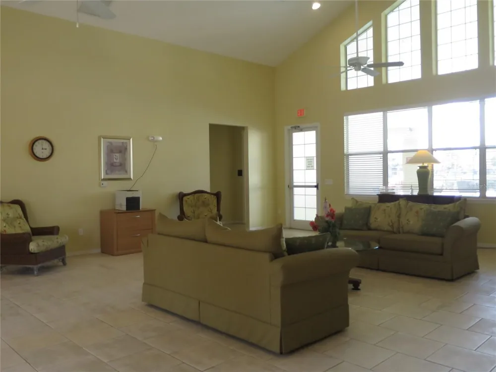 2806 CLUB CORTILE CIRCLE #B Kissimmee, FL 34746