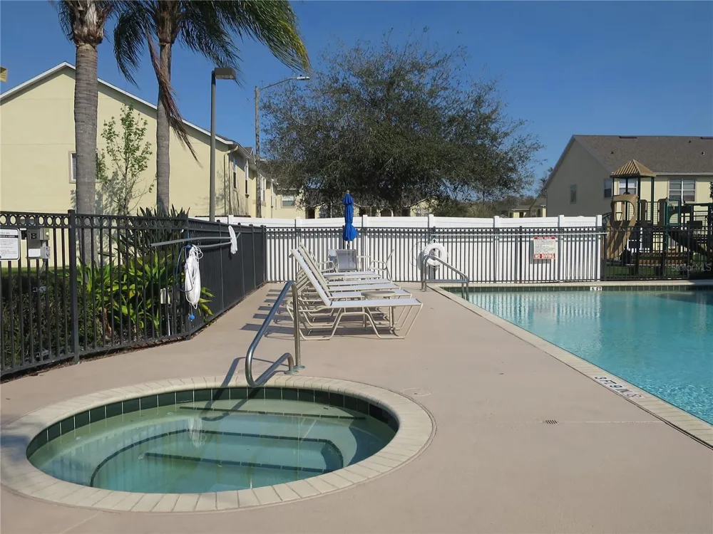 2806 CLUB CORTILE CIRCLE #B Kissimmee, FL 34746