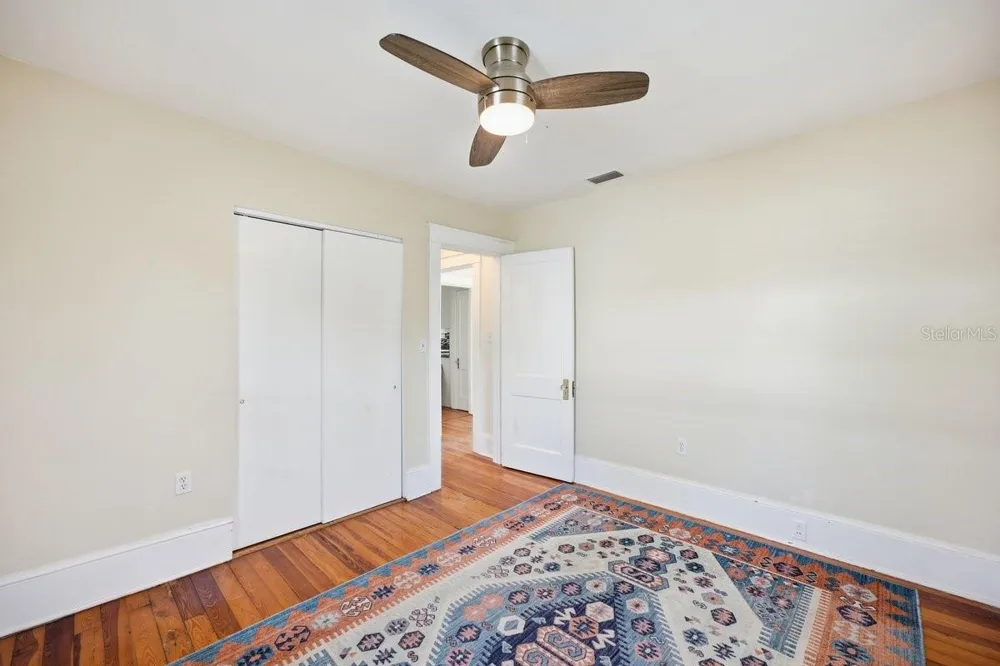 2048 5TH STREET Sarasota, FL 34237