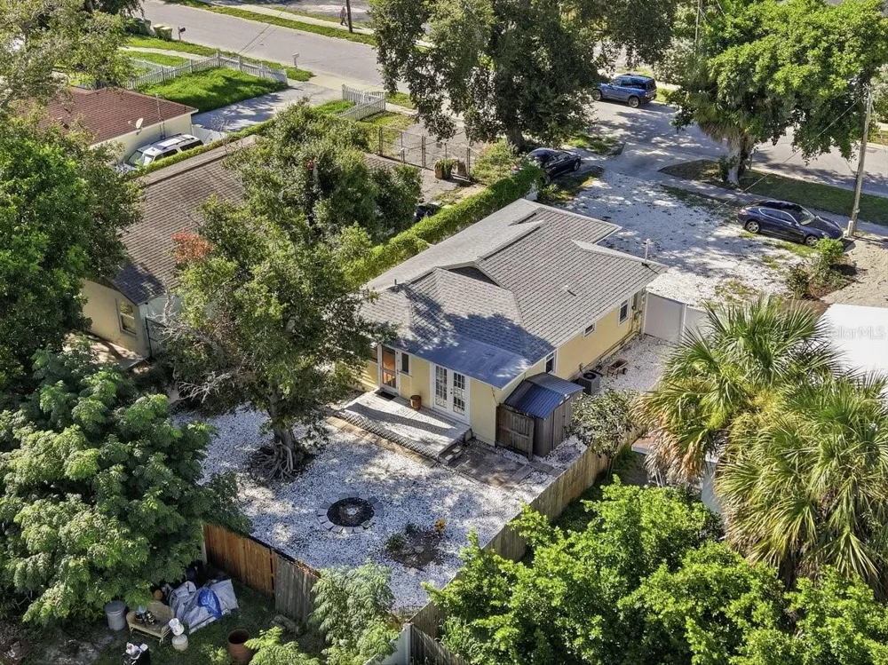 2048 5TH STREET Sarasota, FL 34237