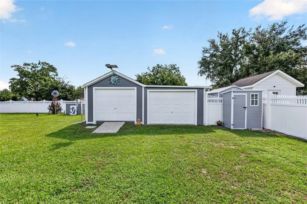 11631 SE 84TH AVENUE Belleview, FL 34420