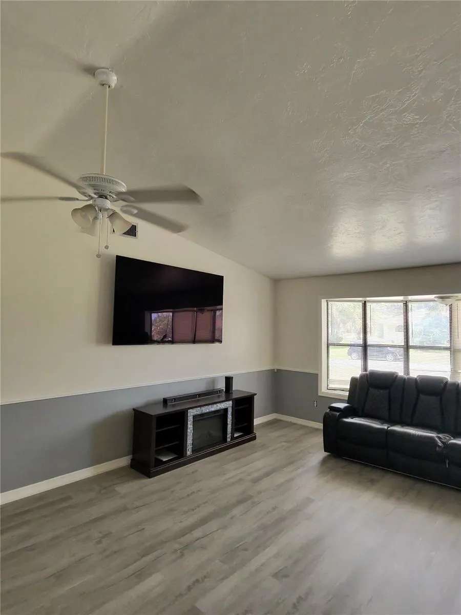 2831 ASCOT LANE Deltona, FL 32738