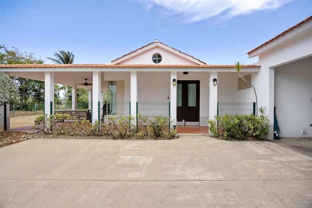 134 CAMINO DE LA CANA Dorado, PR 00646