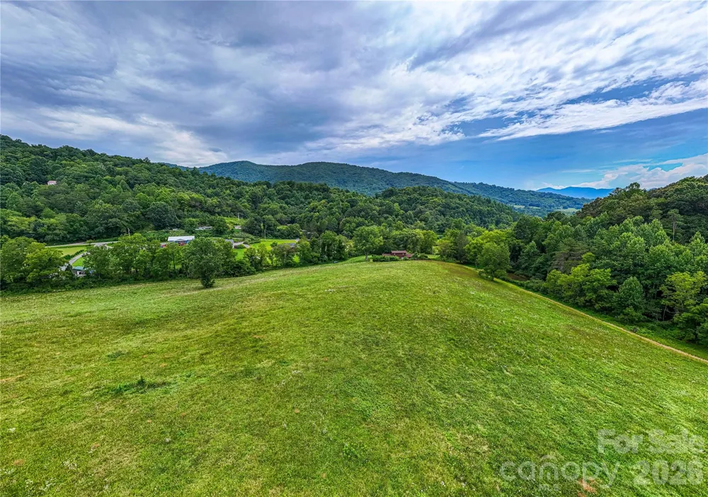 132 Hurd Road Canton, NC 28716
