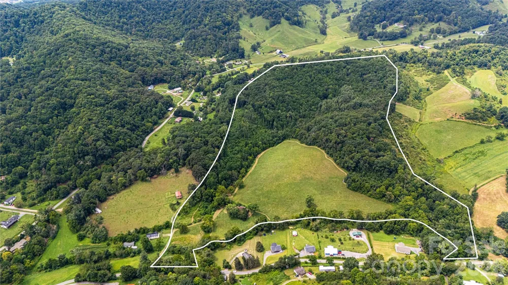 132 Hurd Road Canton, NC 28716
