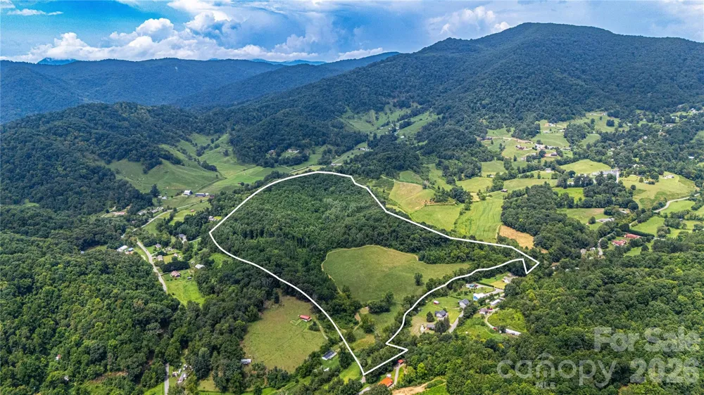 132 Hurd Road Canton, NC 28716