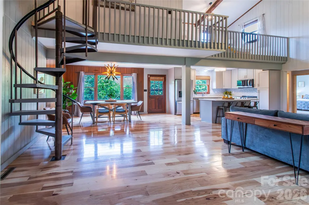 132 Hurd Road Canton, NC 28716