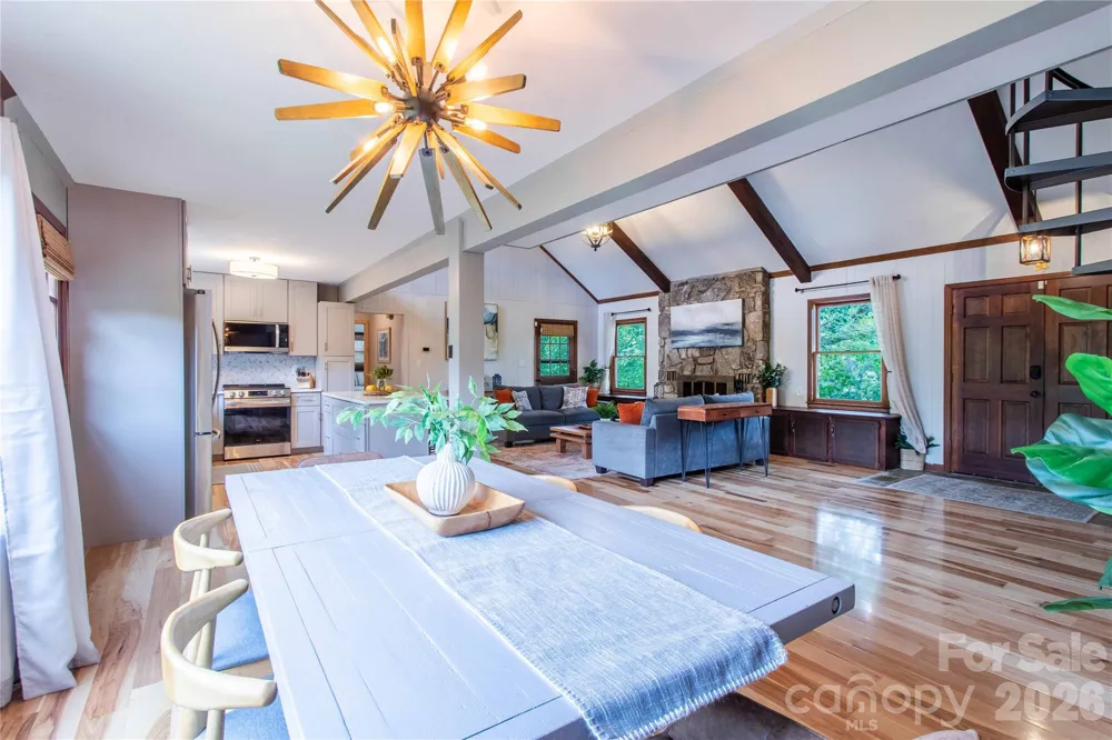 132 Hurd Road Canton, NC 28716