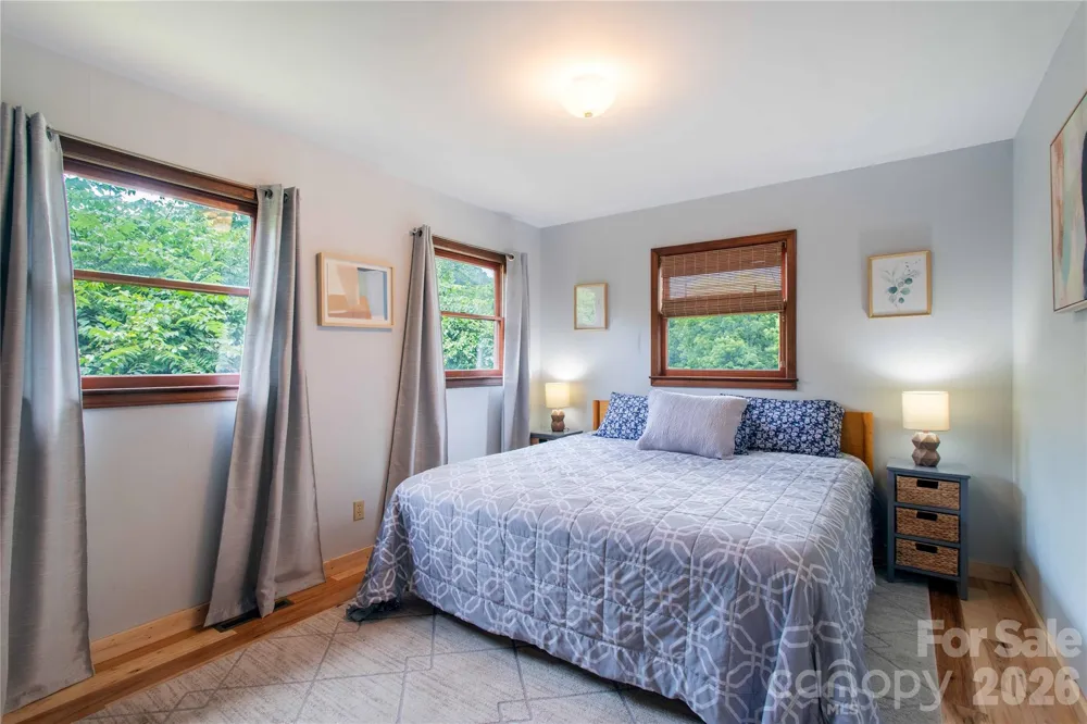 132 Hurd Road Canton, NC 28716