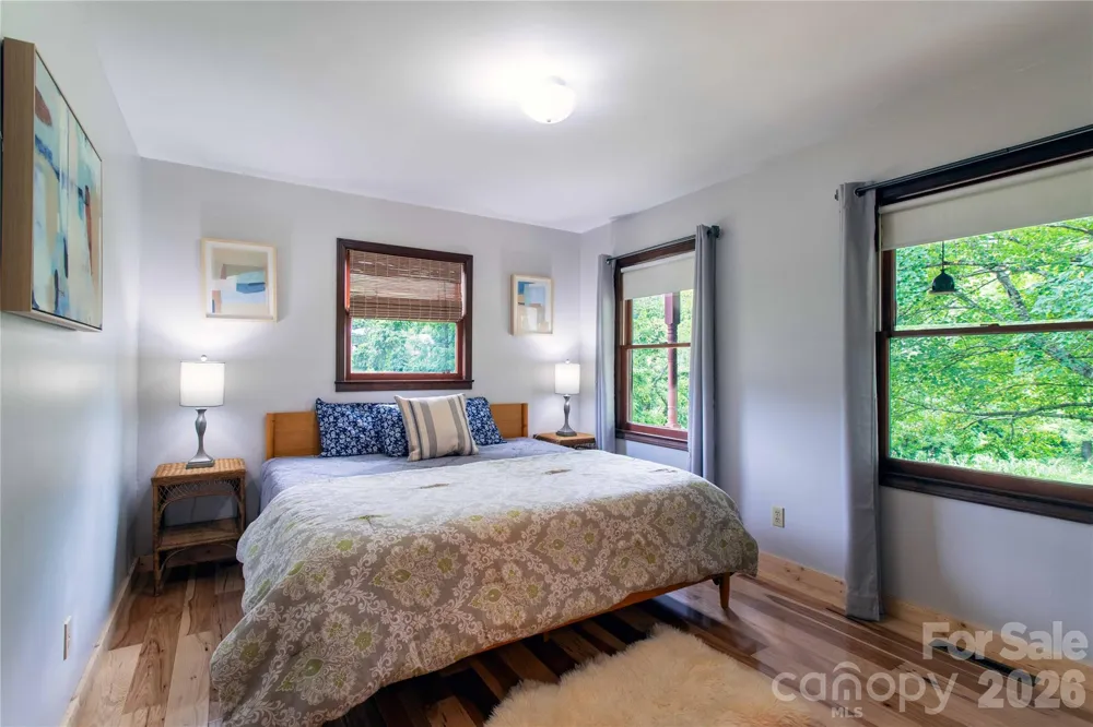 132 Hurd Road Canton, NC 28716