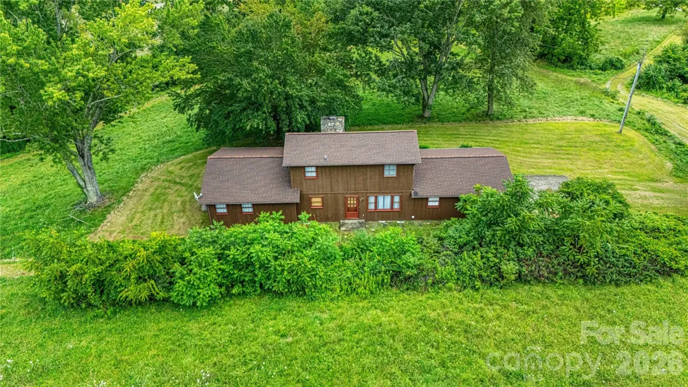 132 Hurd Road Canton, NC 28716