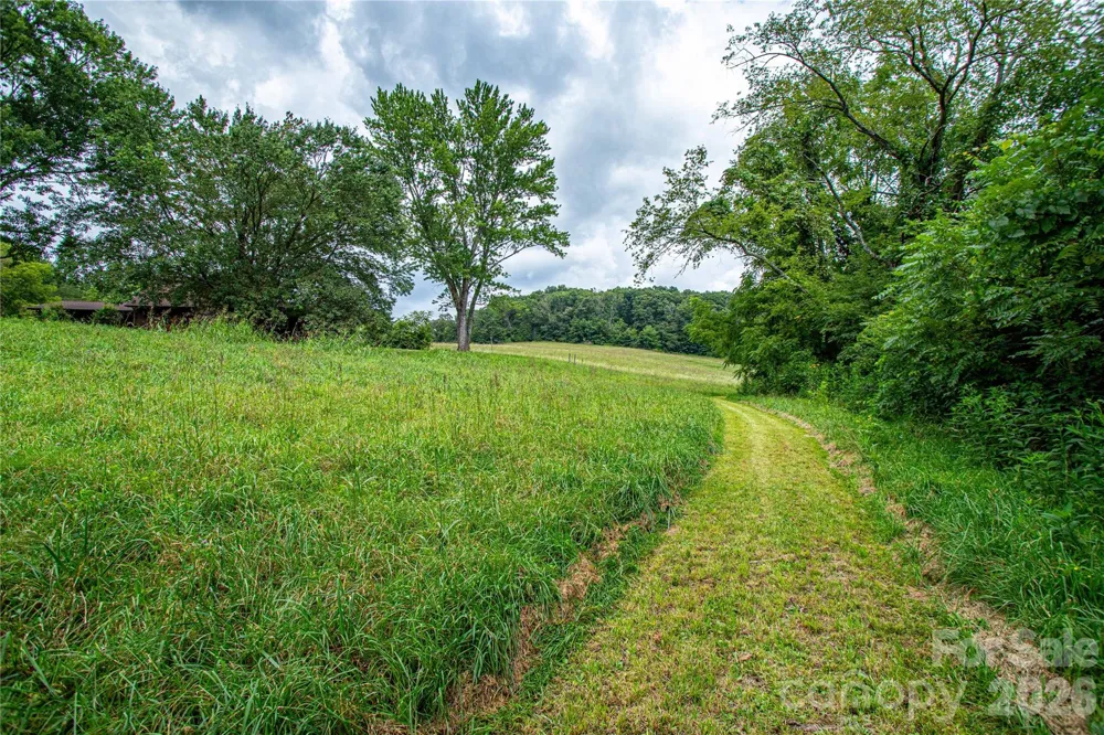 132 Hurd Road Canton, NC 28716