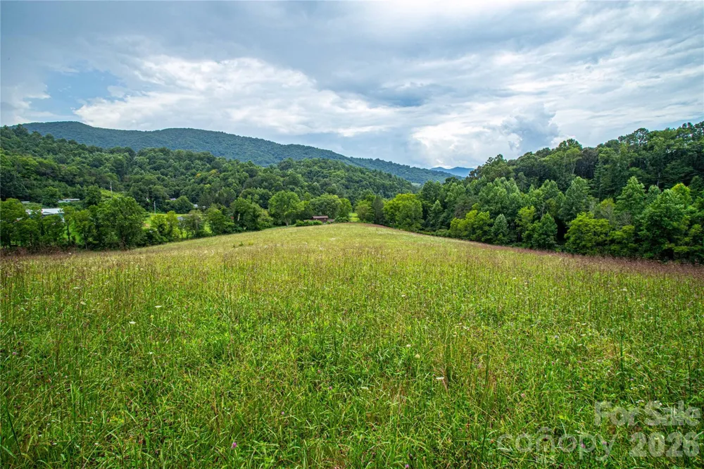 132 Hurd Road Canton, NC 28716