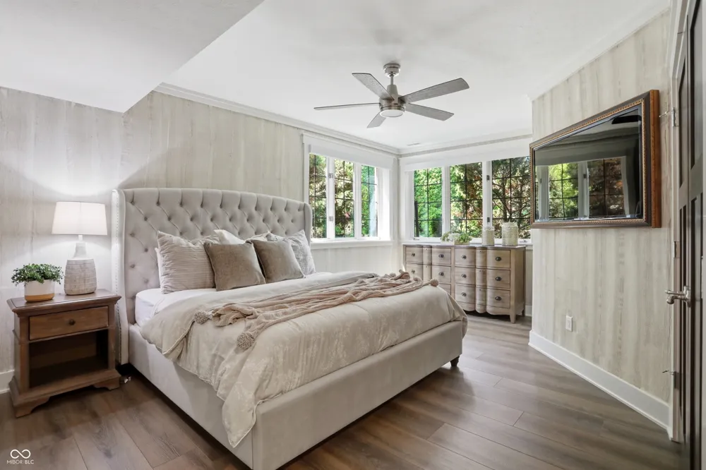 16032 Colleton Court Carmel, IN 46033