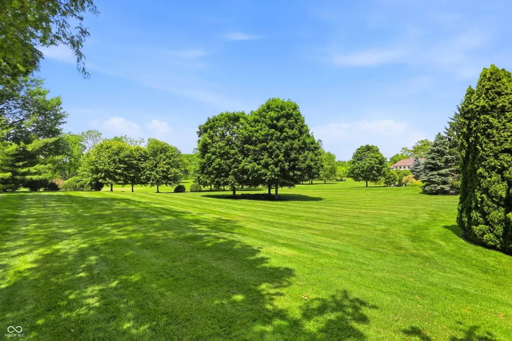 16032 Colleton Court Carmel, IN 46033
