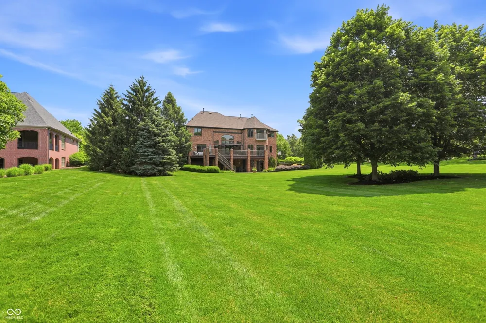 16032 Colleton Court Carmel, IN 46033
