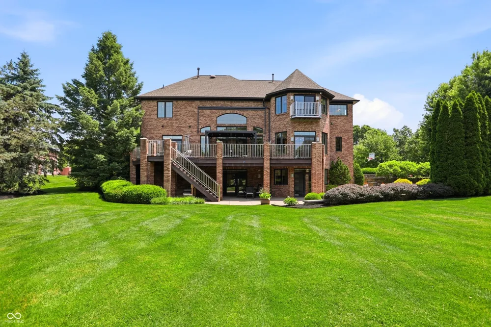 16032 Colleton Court Carmel, IN 46033