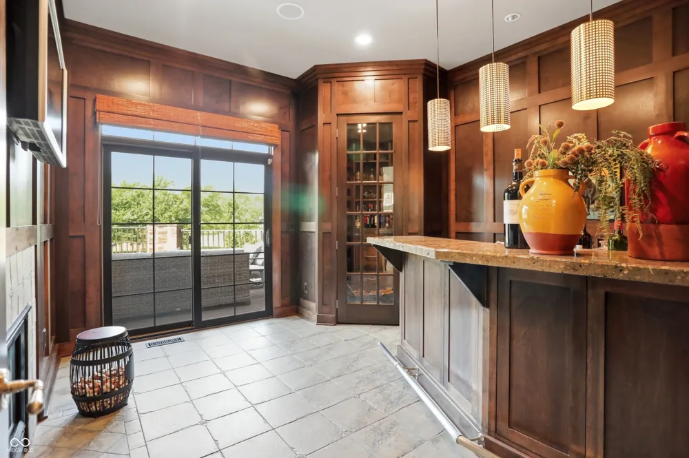 16032 Colleton Court Carmel, IN 46033