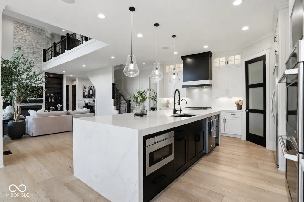 16032 Colleton Court Carmel, IN 46033