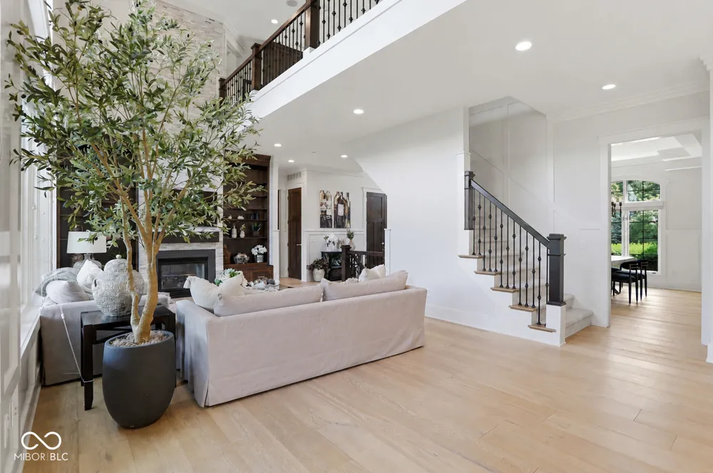16032 Colleton Court Carmel, IN 46033