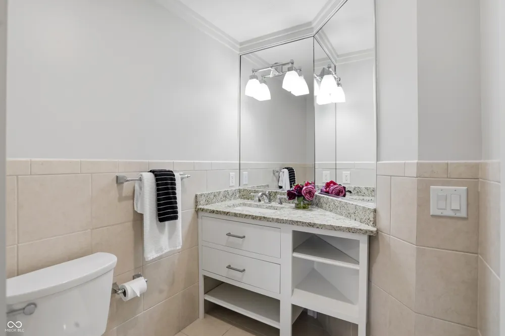 16032 Colleton Court Carmel, IN 46033