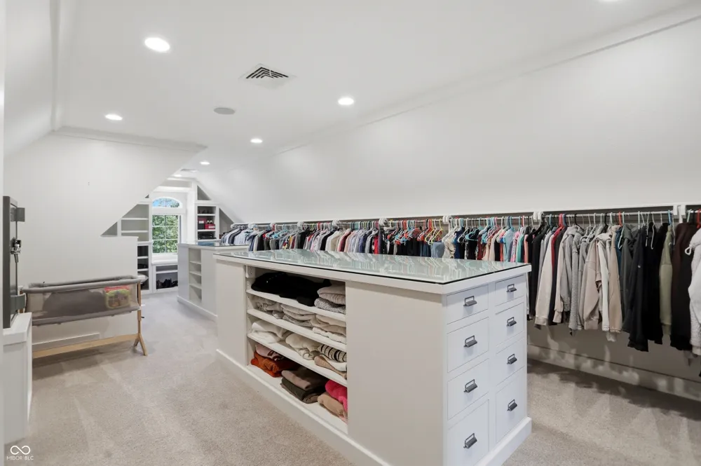 16032 Colleton Court Carmel, IN 46033