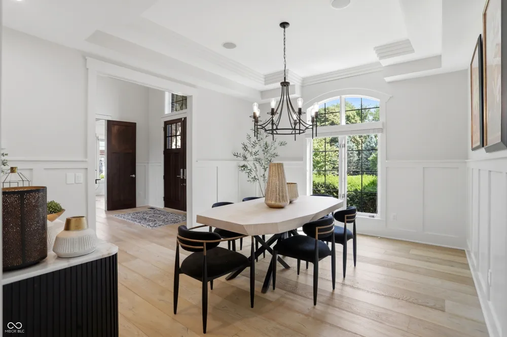 16032 Colleton Court Carmel, IN 46033