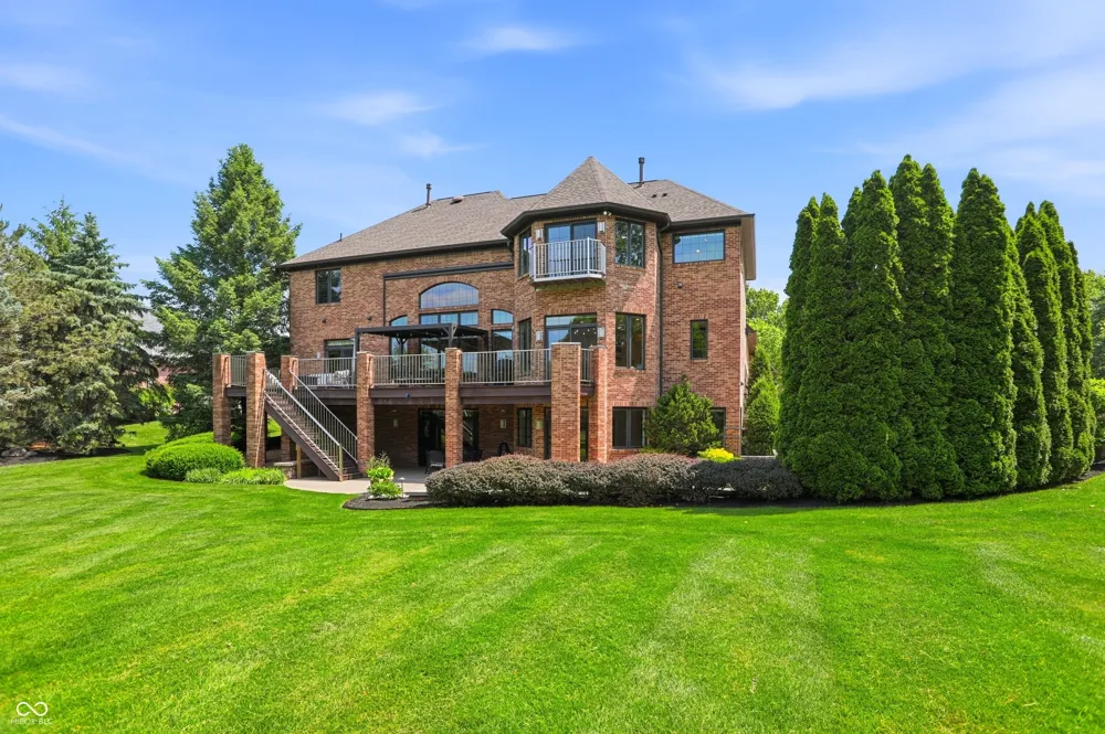 16032 Colleton Court Carmel, IN 46033